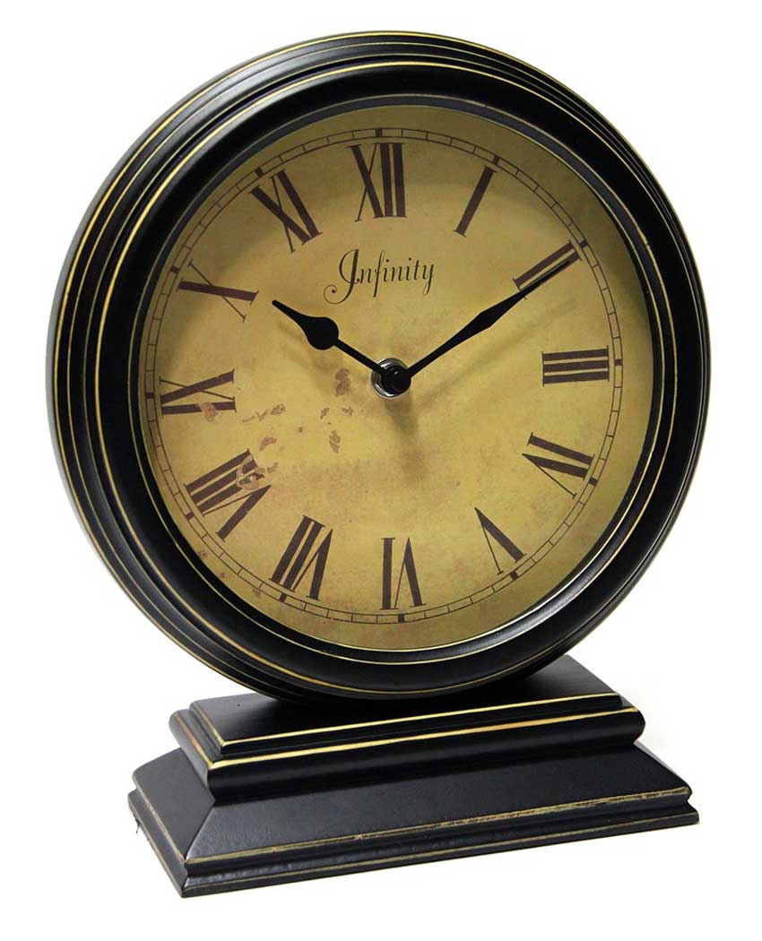 The Dais tabletop clock